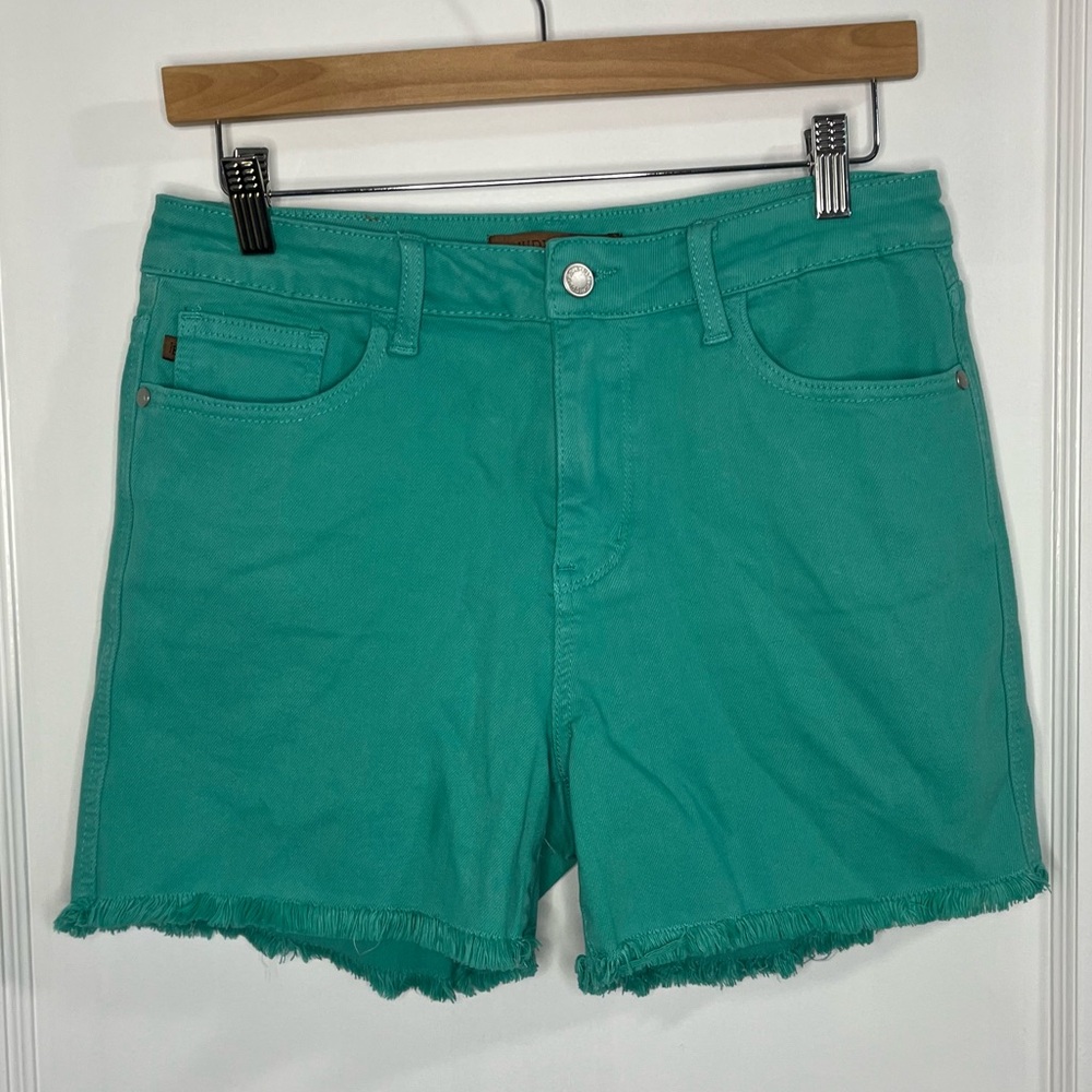 Judy Blue Summer Lovin Mid Rise Shorts - Picture 2 of 12